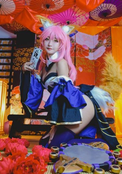 美女图片没有衣服没内衣_1080P高清完整版