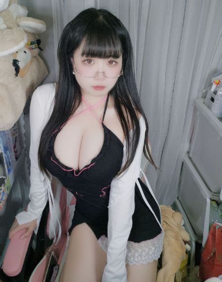 美女丝袜裸身喷水视频_1080电影完整版在线观看