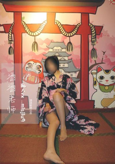 扒开腿挺进小舞湿润的花苞视频_在线观看