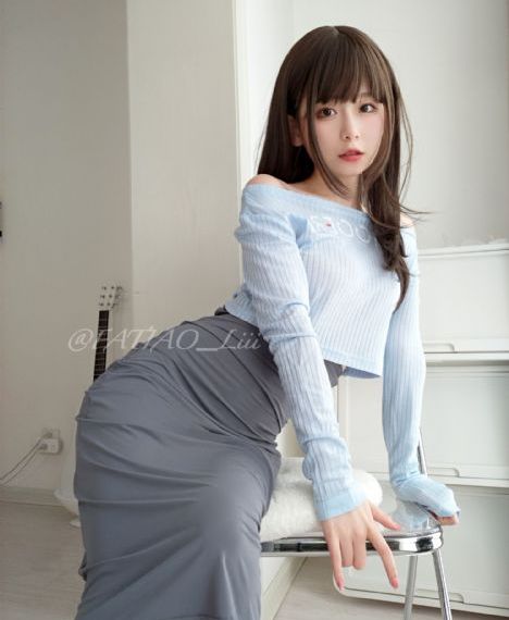 韩国大胸女教师_高清高清完整版