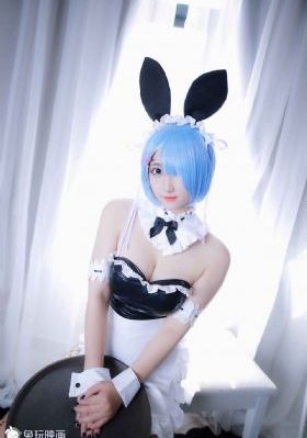 日日碰狠狠添天天爽_720动漫免费观看