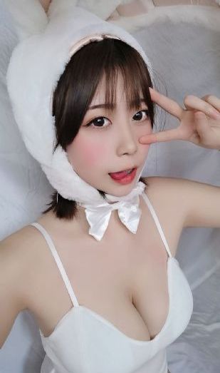 美女操逼电影_DVD天堂在线