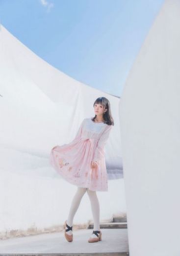 野战小树林大屁股少妇A片_BD韩语手机在线观看